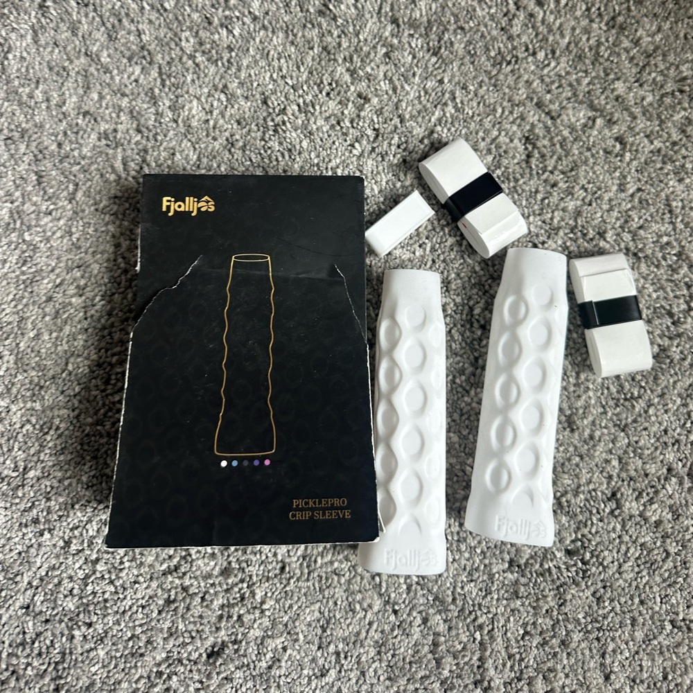 Fjällräven White PicklePro Grip Sleeves